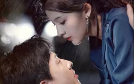 电影：秦总为爱去打杂（半路捡个总裁老公）