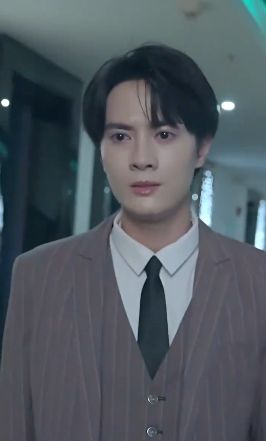 电影：凛冬散尽星河长明