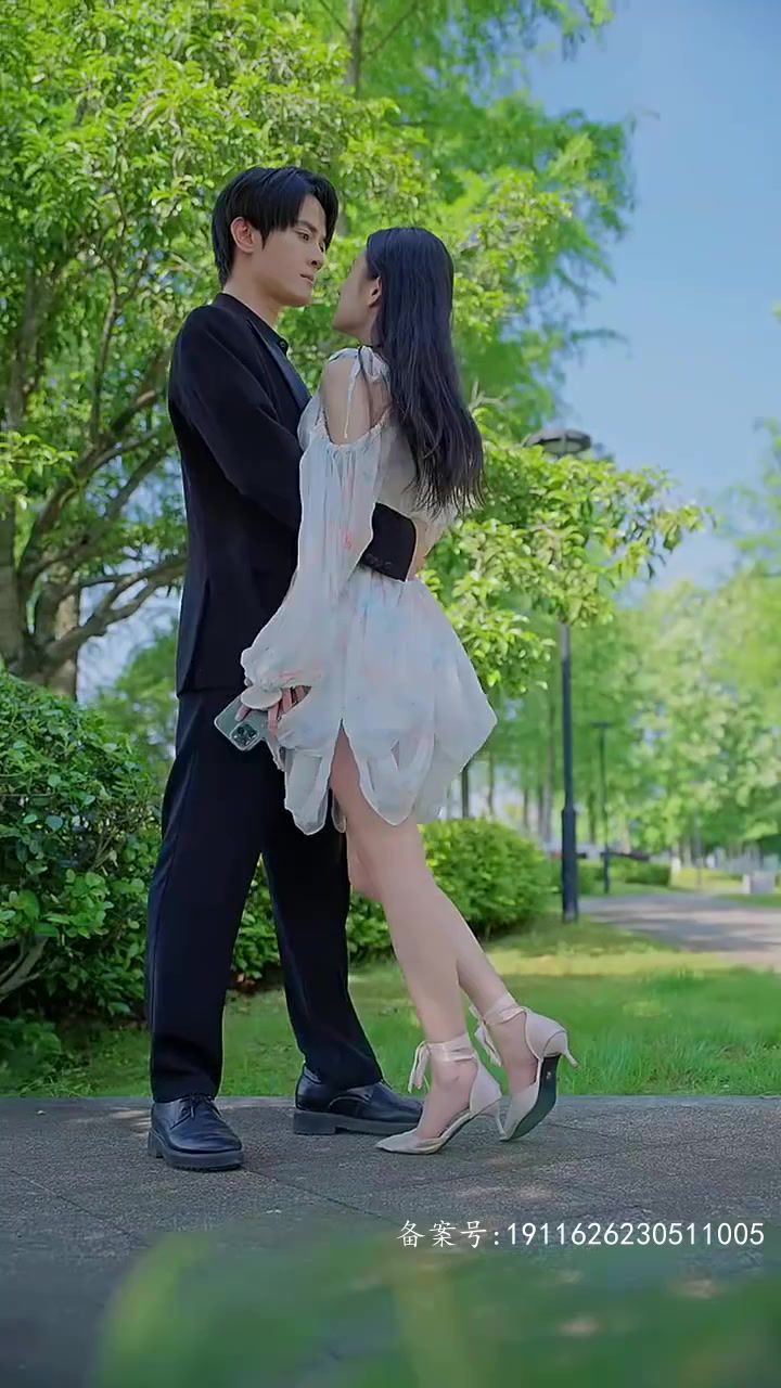 电影：夜少的复仇娇妻