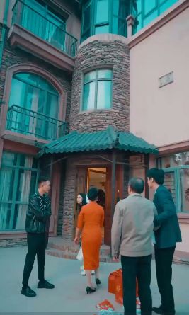 电影：贬值成了财神