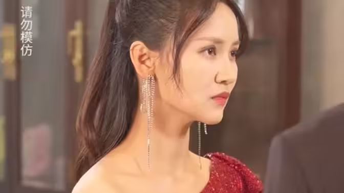 电影：假千金她很嚣张