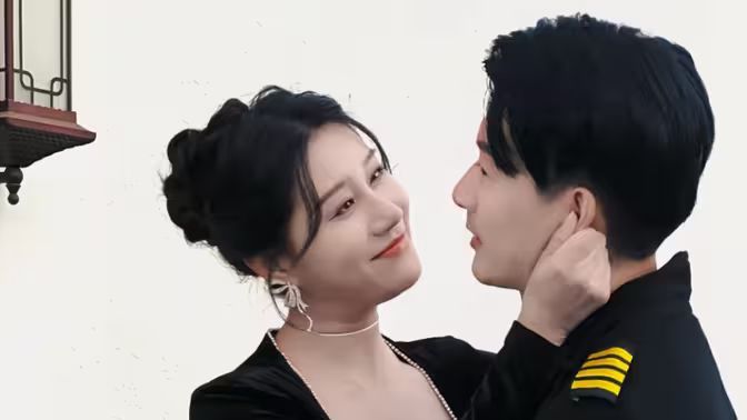 电影：美女总裁倒追我