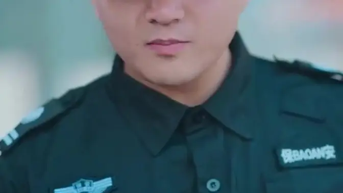 电影：开挂，魔幻手机直通未来