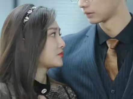 电影：惹是非的是她