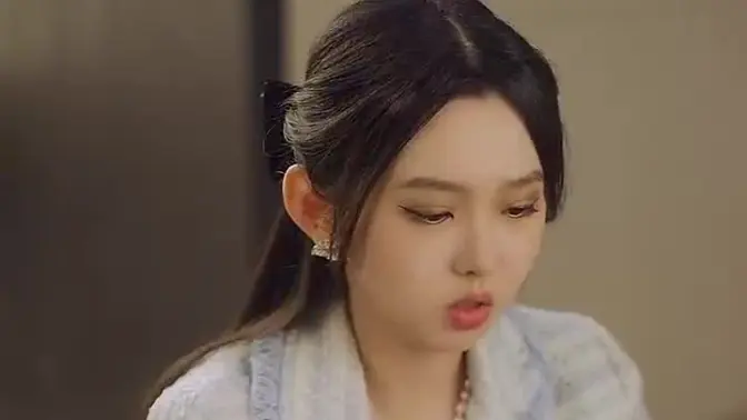 电影：总裁夫人她不装了